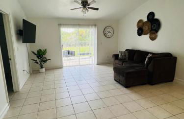 Spacious Home at Lehigh Acres - Foto 10