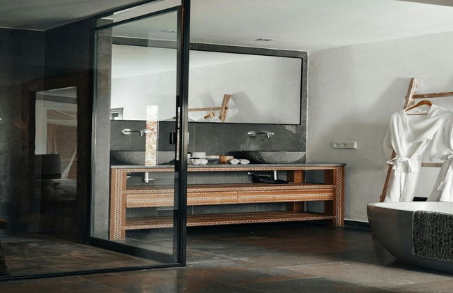 Luxurious Villa With Bright Terrace - Foto 19