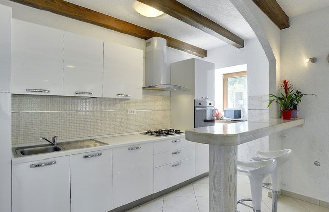 Villa in Lupoglav With Pool Near the Sea - Foto 9