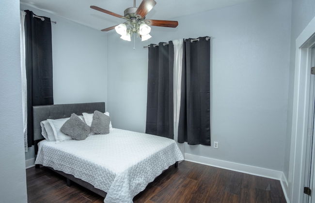 Stunning 2br/1ba Historic Pad Few Steps Downtown - Foto 3