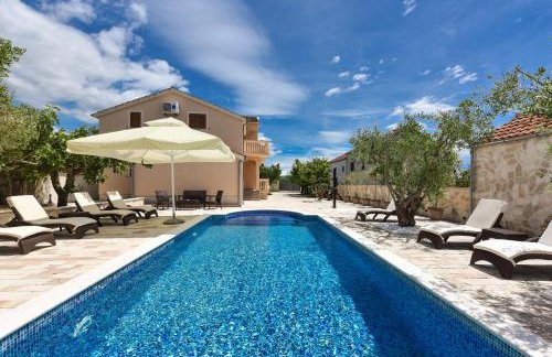 Villa Tina with Swimming Pool, Tennis court, Games room, Sauna, Gym, BBQ - Foto 13