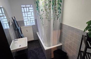 Gemütliches Ferienhaus in Schnaid mit zwei separaten und geräumigen Wohnungen - ausgestattet mit je einer großen Küche, zwei Schlafzimmern und einem Badezimmer - Foto 13