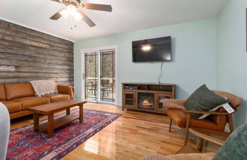 Mountain Views, Hot Tub, Firepit, dog friendly, EV connector - Foto 13