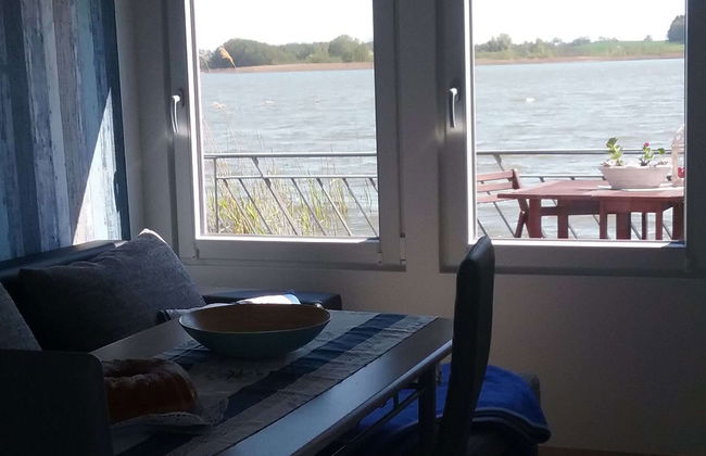 Striking Holiday Home in Sternberg With Jetty - Foto 21