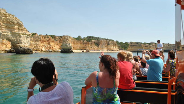 Balade en bateau dans les grottes de l'Algarve au coucher de soleil - Photo 2, Marinha