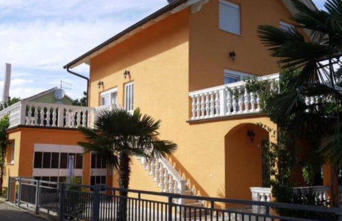 Villa Nikki - Photo 1