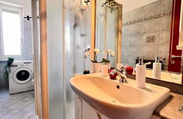 sky apartment a due passi dalla stazione - Photo 9