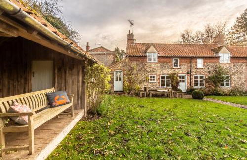 Field Row - Photo 38