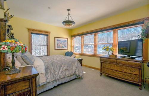 The Glen House -9 Bdrm Estate Sleep 26 Movie Theater,Pool,Golf,Ski - Foto 33