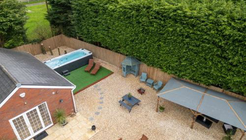 Stratford-upon-Avon 4BR Family Mansion on 1 acre with Pool, Gym & BBQ! - Foto 3