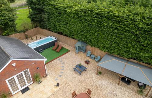 Stratford-upon-Avon 4BR Family Mansion on 1 acre with Pool, Gym & BBQ! - Foto 3