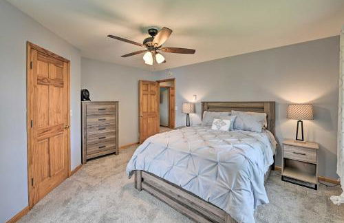 Lakefront Gloversville Home with Beach and Dock! - Foto 16