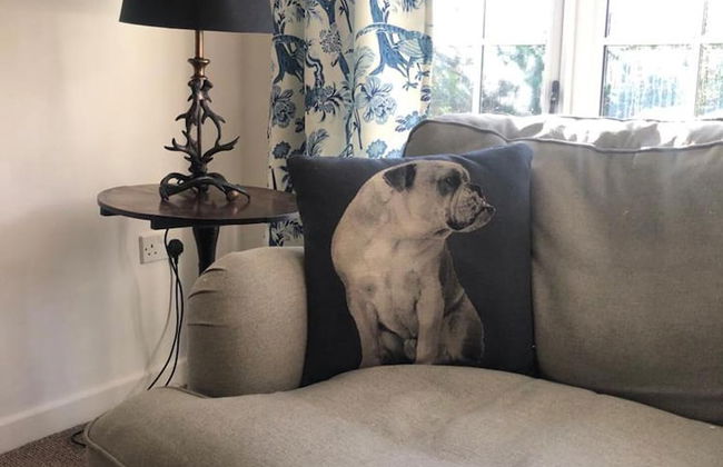 Charming Country Cottage in a Peaceful Location - Photo 19