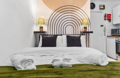 Modern Brixton Studio, Ideal for Couples, Fast Wi-Fi - Foto 2