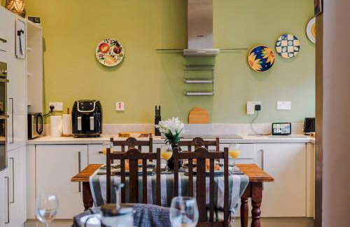 Spacious 5Bed House in South Manchester - Pass the Keys - Foto 6