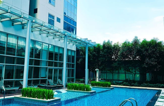 Andi and Frances' Place at BGC - Photo 20