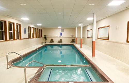 COZY LOON MOUNTAIN ESCAPE - Free shuttle, Pool, Hot tub, River&Mnt Views - Foto 6