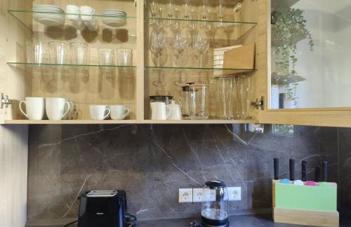 85qm, 4 bedroom, parking, King-Bed, Wifi, Netflix - Foto 30