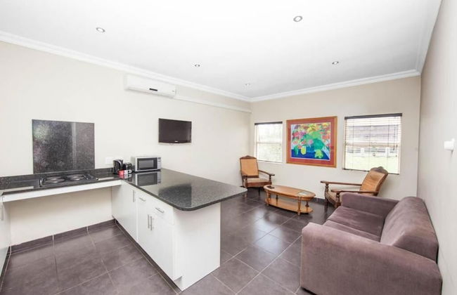 Vetho 2 Apartments OR Tambo Airport - Photo 13