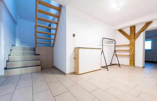 Stay and Work Apartment - 8 single beds - Garage - Foto 26