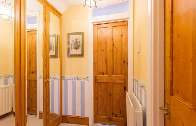 HOLIDAY HOME OF THE MONTH Finchley Sleeps 4 - Foto 25