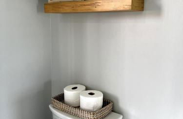 The Annabelle-- Bright 4 Bedroom Home, Heated Pool - Foto 16