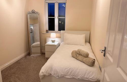 Cosy detached 3-bed, free parking, near Manchester - Foto 30