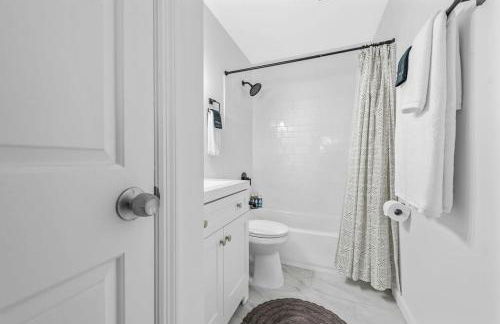 Classic 7BR CWE Home 3rd Floor Suite ABODEbucks - Foto 36