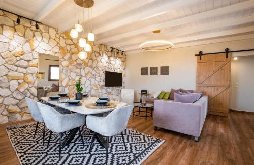 Lithos Luxury Pool Villa - Photo 5