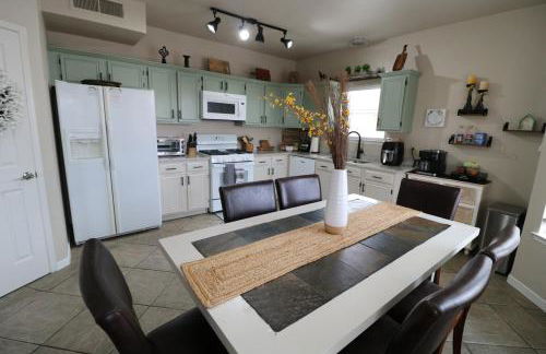 Sunset Escape & Basketball Court - Foto 2