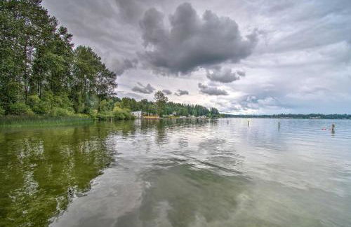 Charming Updated Retreat Walk to Lake Stevens! - Foto 33