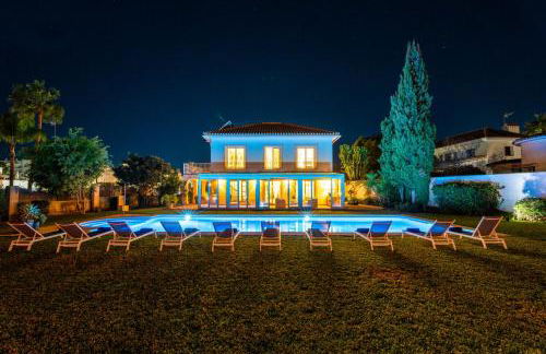 VACATION MARBELLA I Villa Bosquecito, Giant Private Heated Pool, 4min to the Beach, 6 BR, Spacious Villa - Foto 45