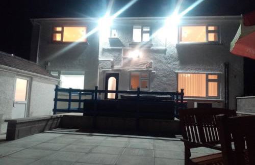 Anglesey home by the sea - Photo 5