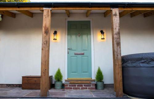 The Nest Close to York with Hot Tub - Foto 8