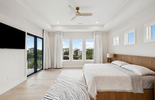 La Villa Nadia - Lakefront Luxury Vacation Rental in Destiny with Private Pool - Foto 41