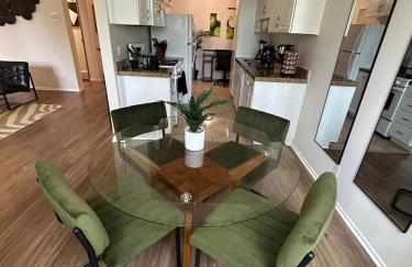 Beverly Hills Midle City 1 br Apt with Parking 202 - Photo 17