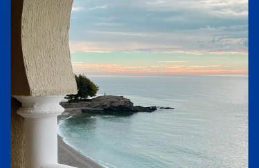 SEA SUITE Romantic Beachfront Apartment Cotobro Beach, Almuñecar - Photo 2