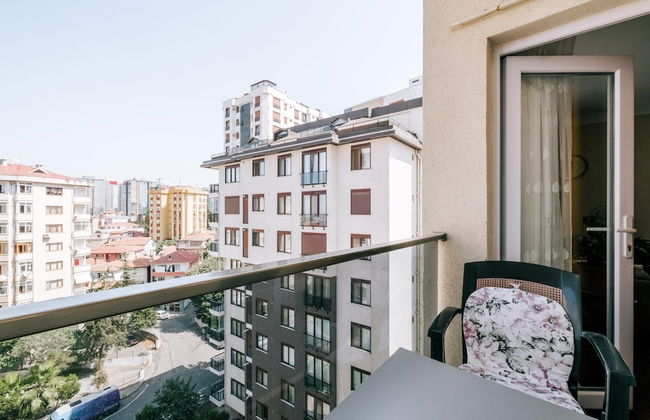 Lovely Flat w Balcony 10 min to Moda Coast - Foto 1
