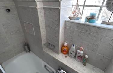 A-CLASS APARTMENT,near the sea & Patras University - Photo 23