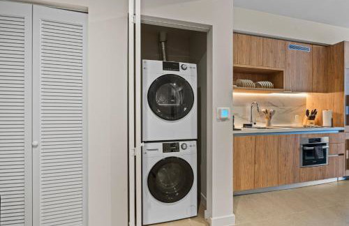 Modern Condo in Downtown Miami Near Bayside - Foto 16