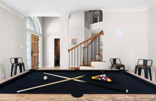 Hidden Gems with Pool and Game room - Foto 2
