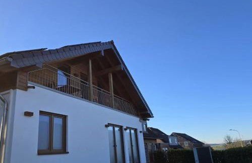 Schöne moderne Ferienwohnung-Balkon-Fahrradparkplatz-Wallbox - Photo 23