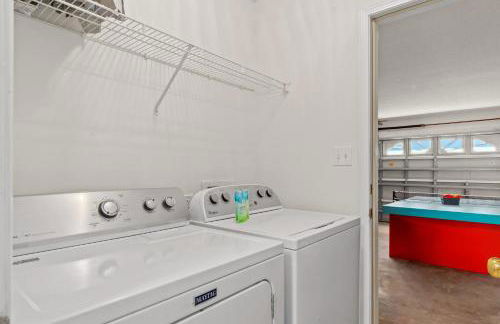 Steps Away-Game Room-Comm Pool-Golf Cart Deals - Foto 46