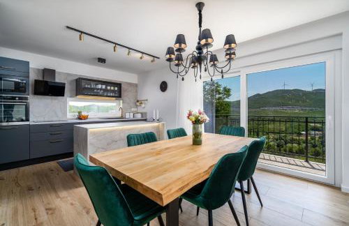 Villa Stella with 32 sqm private heated pool Jacuzzi Sauna Media room 3 bedrooms - Photo 18