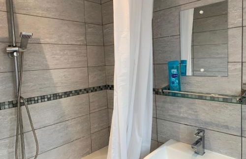 Angies 2 bed home in Eccleston near Liverpool sleeps 5 - Foto 18