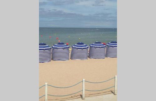 VILLA CATHY DUPLEX PLEIN SUD VUE PORT avec PISCINE INTERIEURE CHAUFFÉE - Foto 27