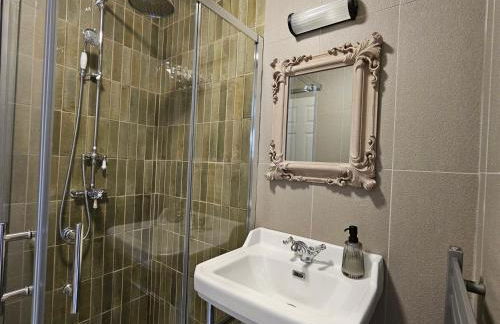 Cottage - Sleep 4 Pet Friendly & Enclosed Garden - Foto 32