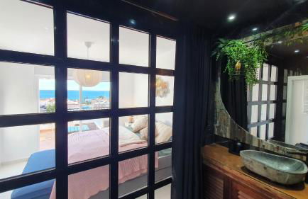 Stilfullt semesterhus nära pool och strand. - Foto 12