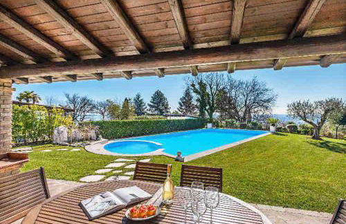 Casa Girasole - entire villa with pool - Foto 3