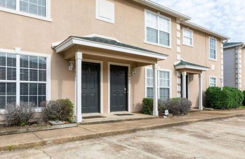 Bulldog Academy. Convenient to MSU. - Foto 23